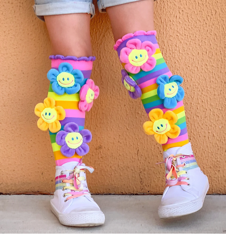 oopsie daisy socks lifestyle picture with shoes