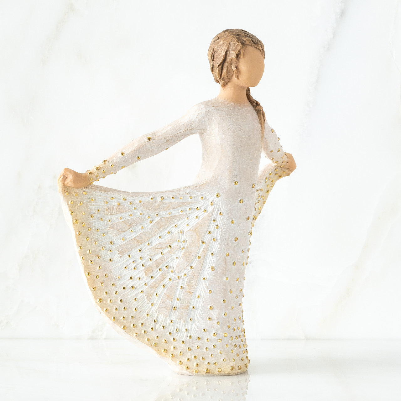 figurine side
