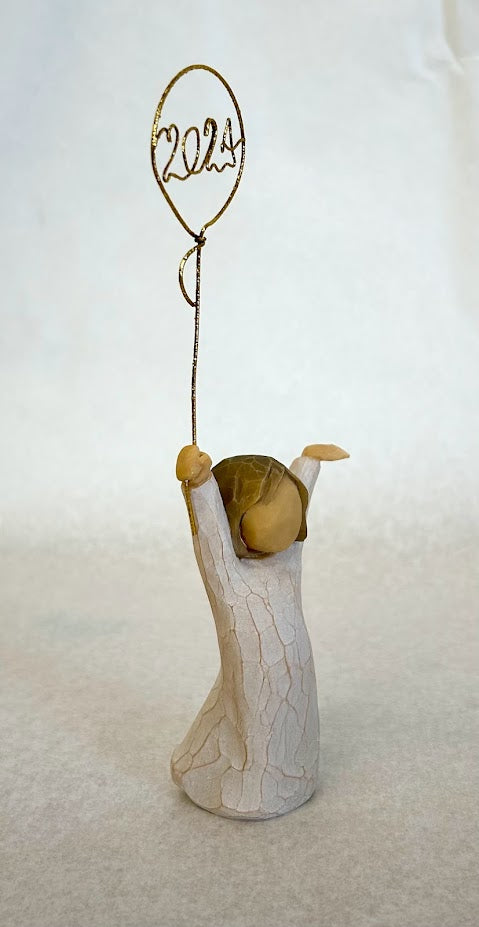 figurine side
