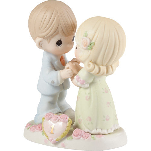 couple figurine side
