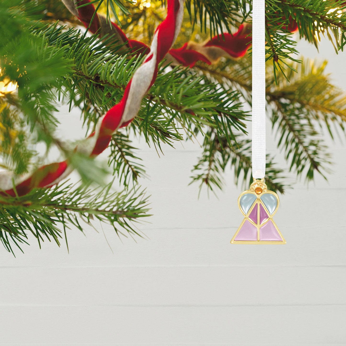 Mini Angel of Love Ornament, 1"