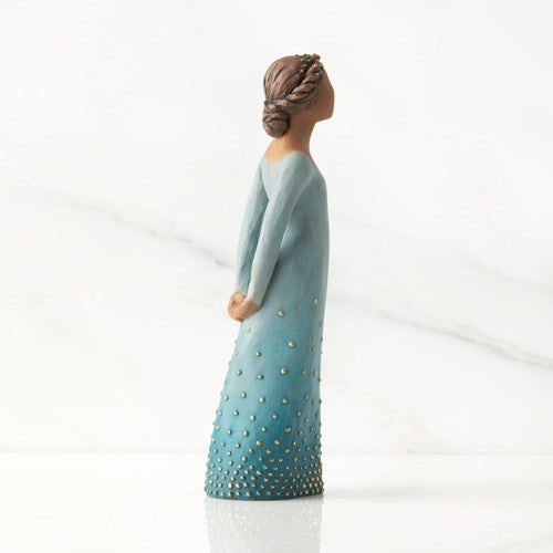 figurine side