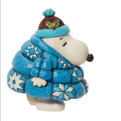 snoopy figurine side